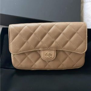 Chanel 22a phone holder woc